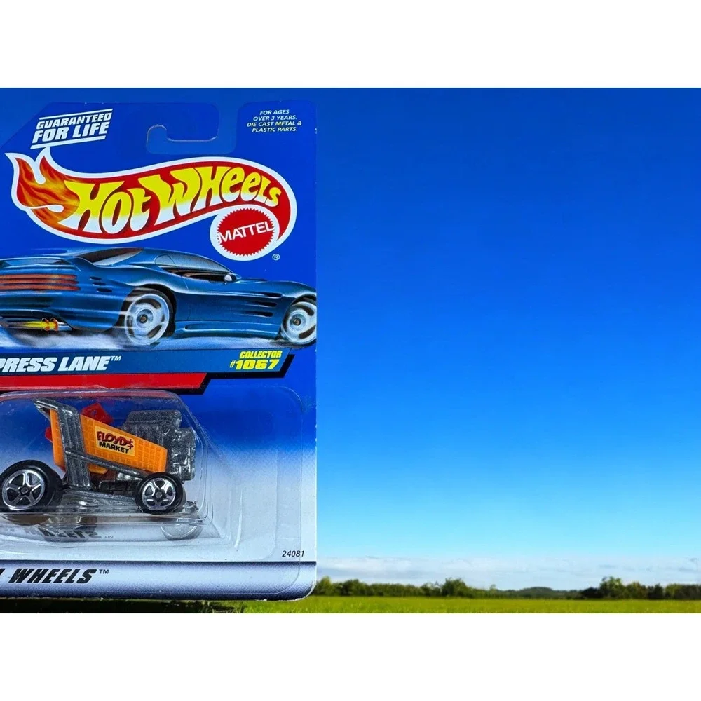 1998 Hot Wheels Collector #1067 Express Lane Martell Wheels Diecast